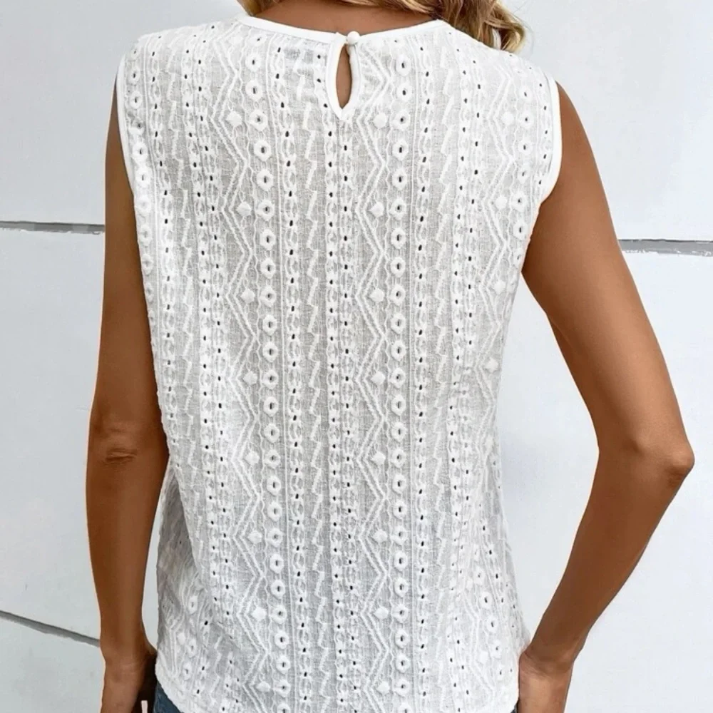 New white lace sleeveless top - Picture 4 of 6
